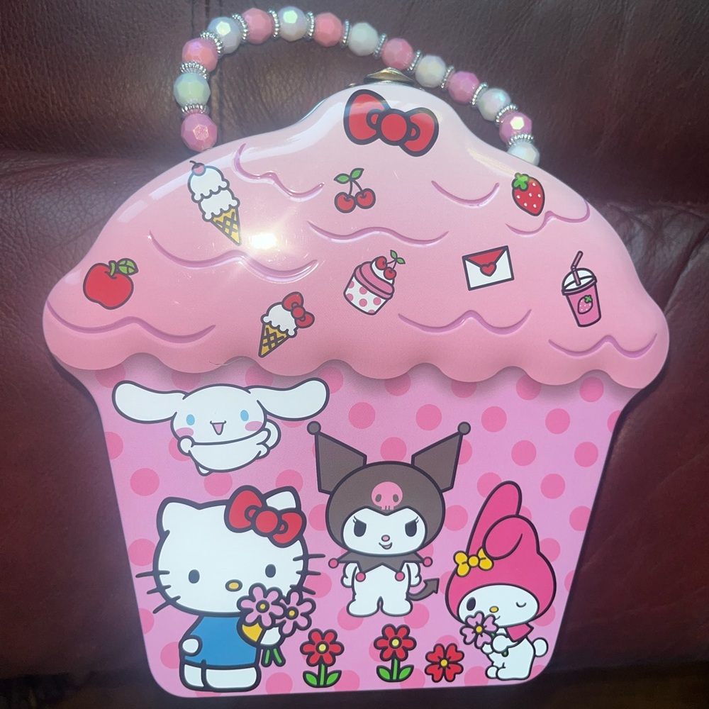 Hello Kitty and Friends Pink Cupcake Tin Lunchbox with Beaded Handle NEW NWT